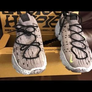 Nike Space Hippie 01